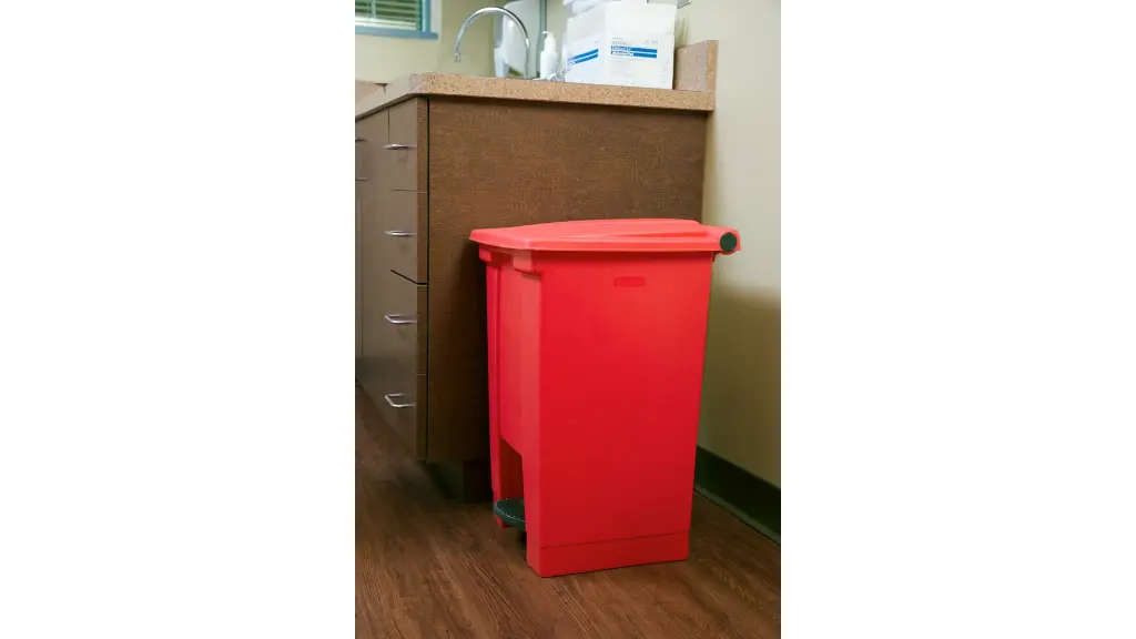 Legacy Step-On Container 12Gal/45L Red
