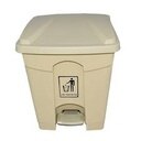 Garbage Bin plastic with Pedal 68L beige
